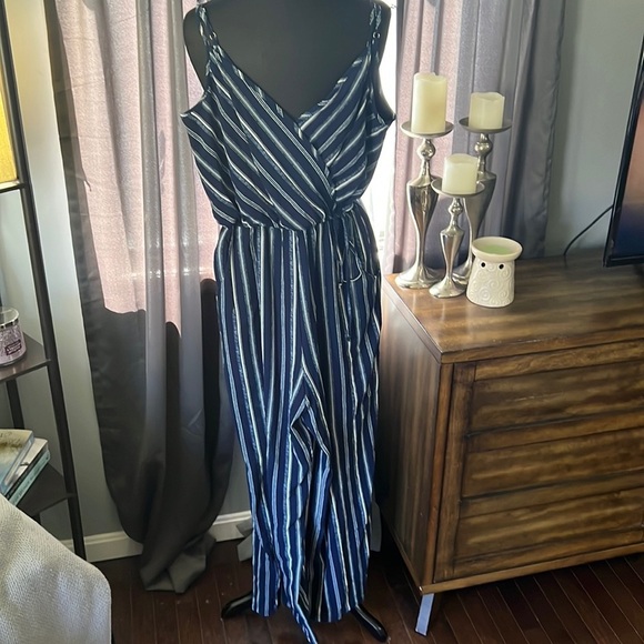 bobeau Pants - Bobeau Navy &‎ White Stripped Tank Style Jumpsuit